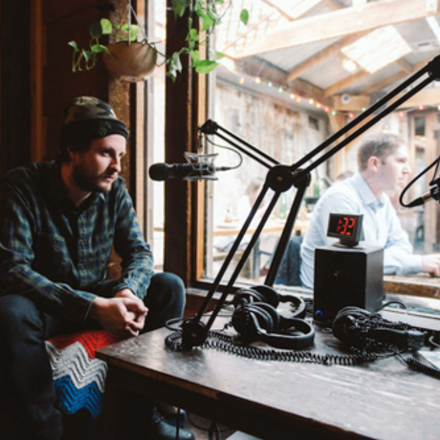 Episode 289: Season Finale with Jack Inslee & A Special Muscial Performance by Hungry March Band