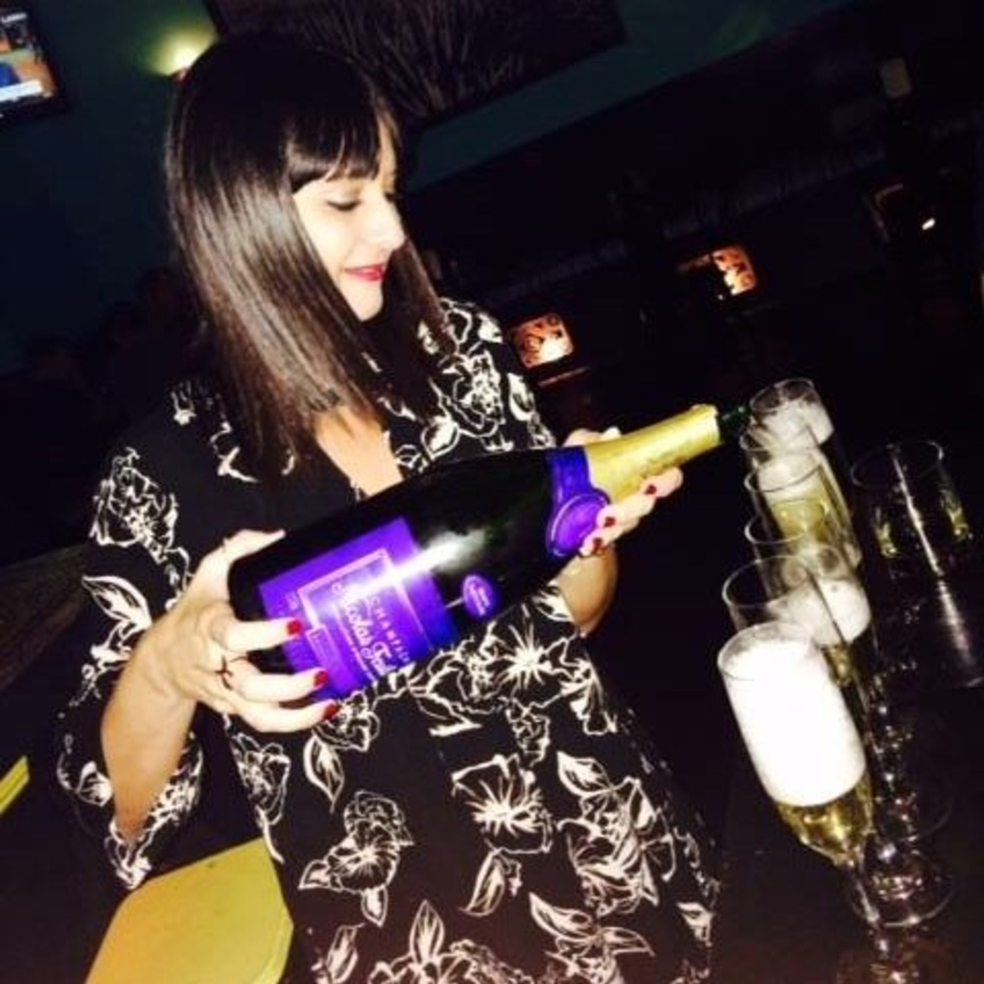 Episode 209: Champagne Week Ahoy!