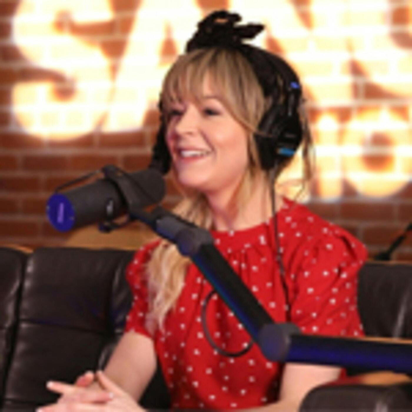Lindsey Stirling Talks Warmer in the Winter, Artemis & Naming Her Violins