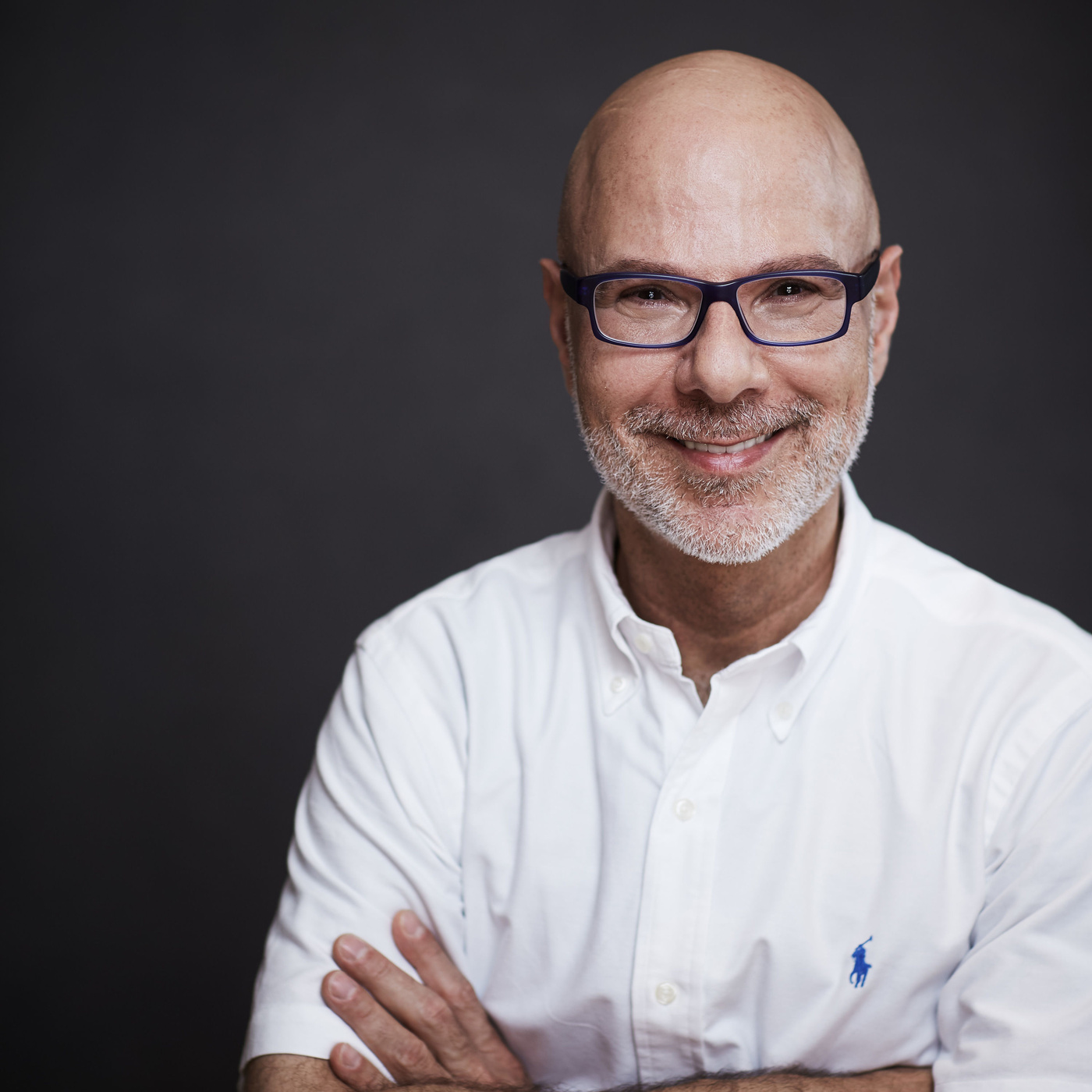 Episode 37: Sugar Flowers and Gay Weddings with Ron Ben-Israel