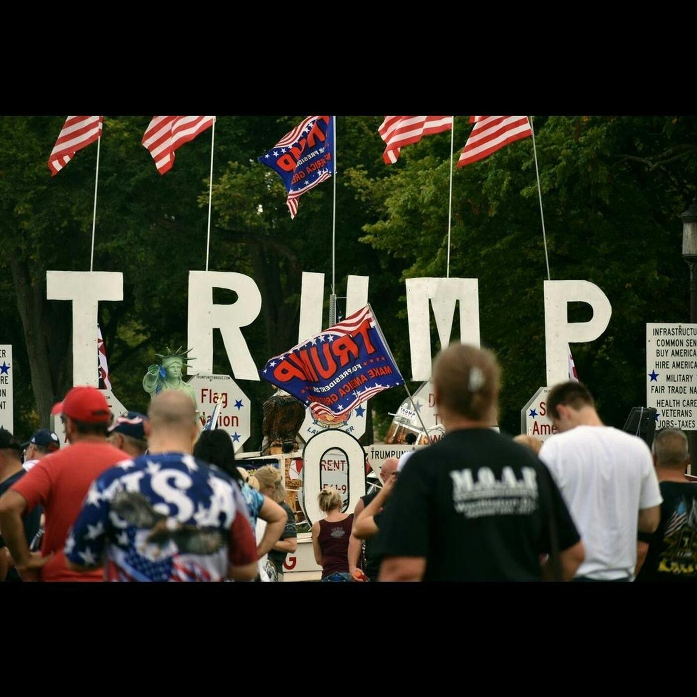 Ep. 211 - Do Atheists Have An Alt - Right Problem?