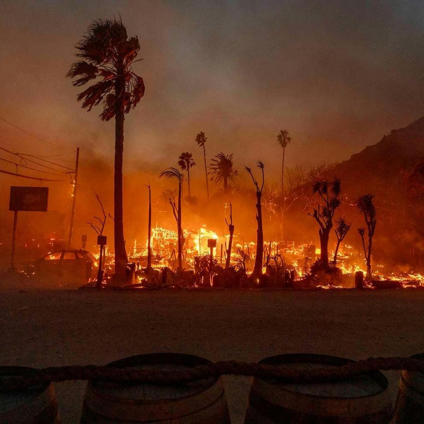 L.A. Fires, Friendships, and Finding Connection: How To Build Meaningful Relationships in a Digital World Part 1 episode artwork