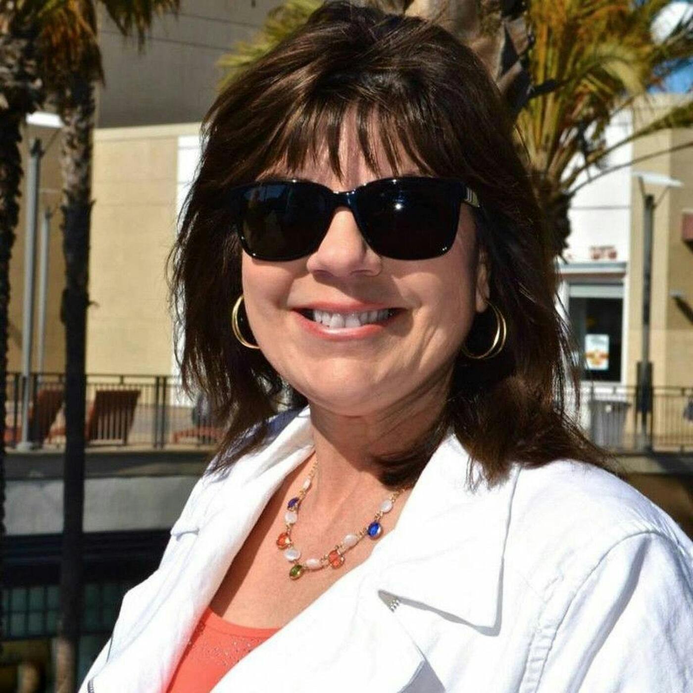 Ep. 102 - Teresa MacBain, Director of the Hotline Project