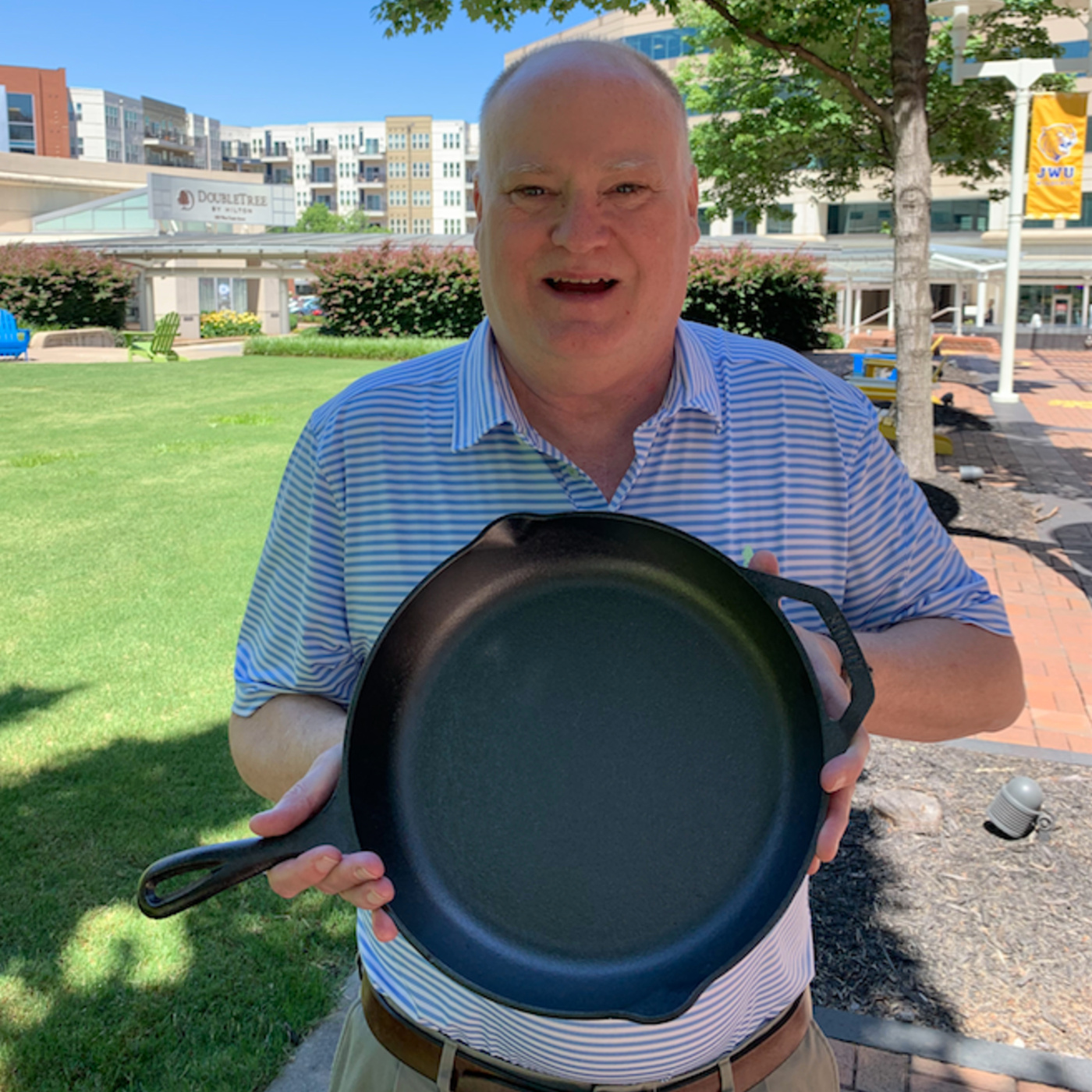 On The Rise 3: Cornbread and Cast Iron History with Mark Kelly of Lodge
