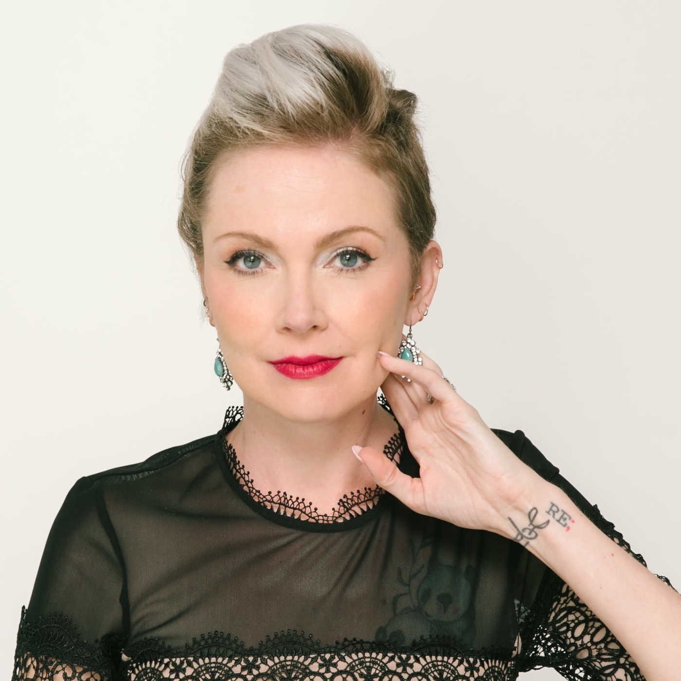 Marji Sherman: Shared delusions, borderline personality disorder, EDM and acutane's connection to suicide episode artwork