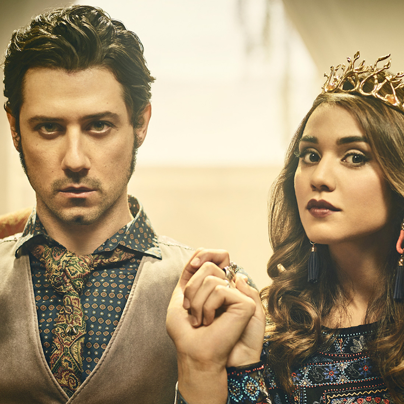 The Magicians — Hale Appleman and Summer Bishil Answer Fan Questions episode artwork