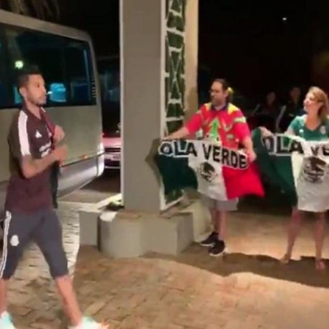 Gabriel Galván, el aficionado que fue ignorado por el Tri, reveló en el Tiradero que desde 1990 viaja a apoyar al Tri a todos lados