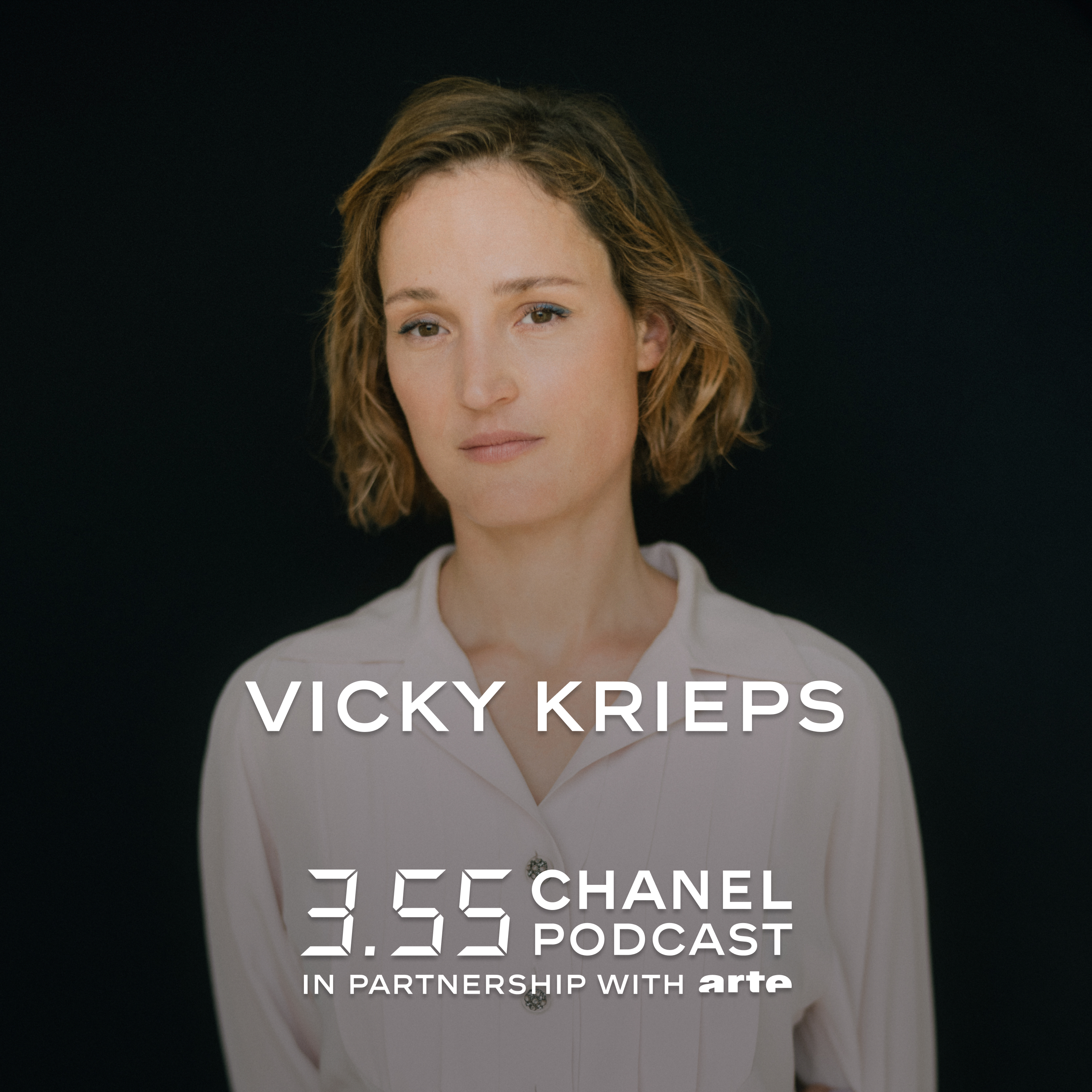 Vicky Krieps — CHANEL à Cannes