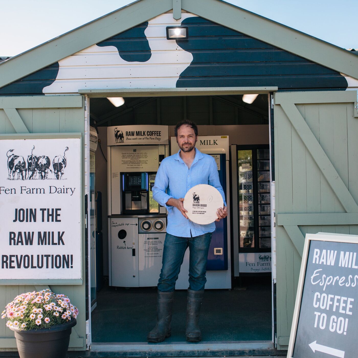 2/2: What’s the Difference Between Raw and Unpasteurized Milk Cheese? With Jonny Crickmore