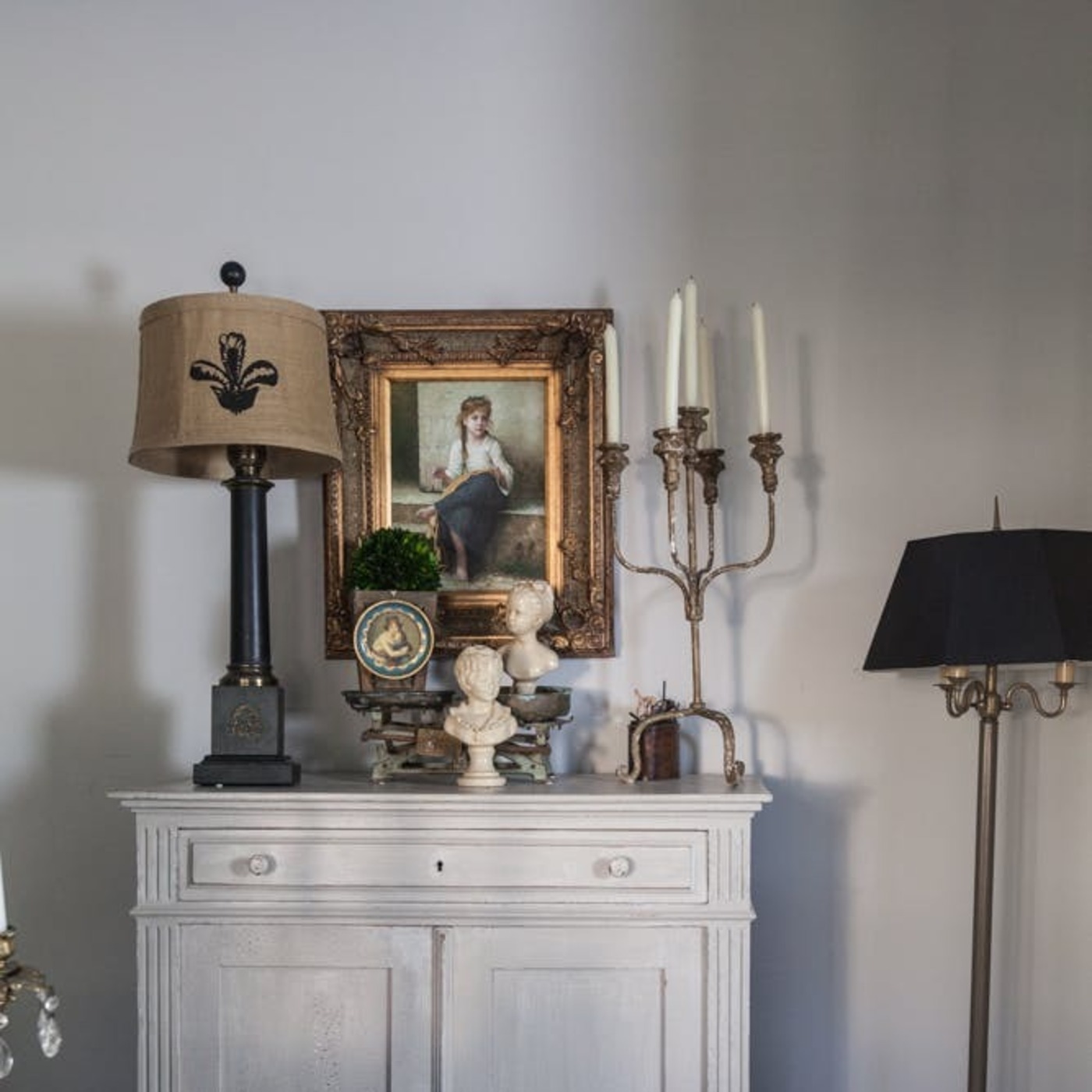 Tips for Decorating with a Partner