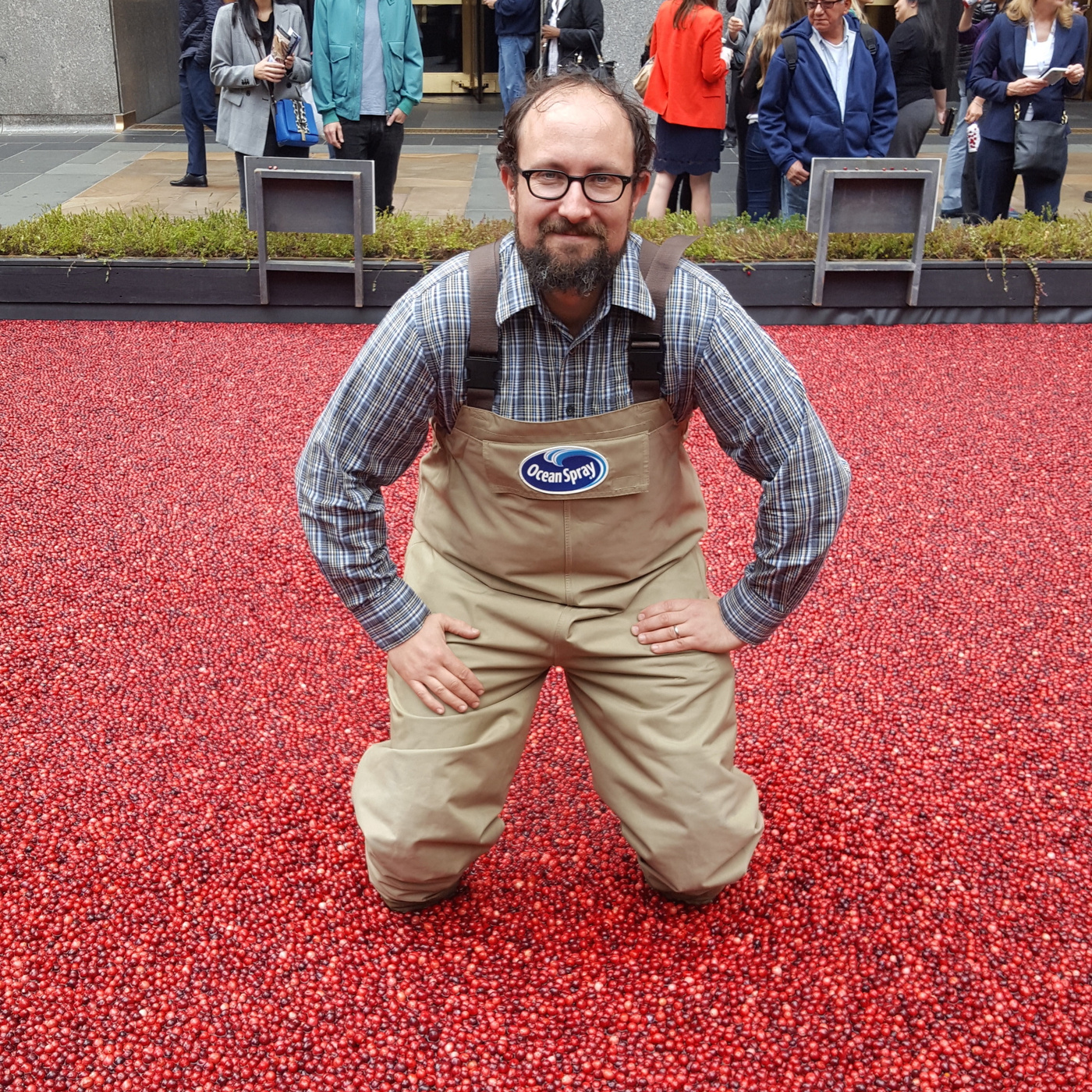 Episode 90: The CranMas tell all about cranberries and thanksgiving