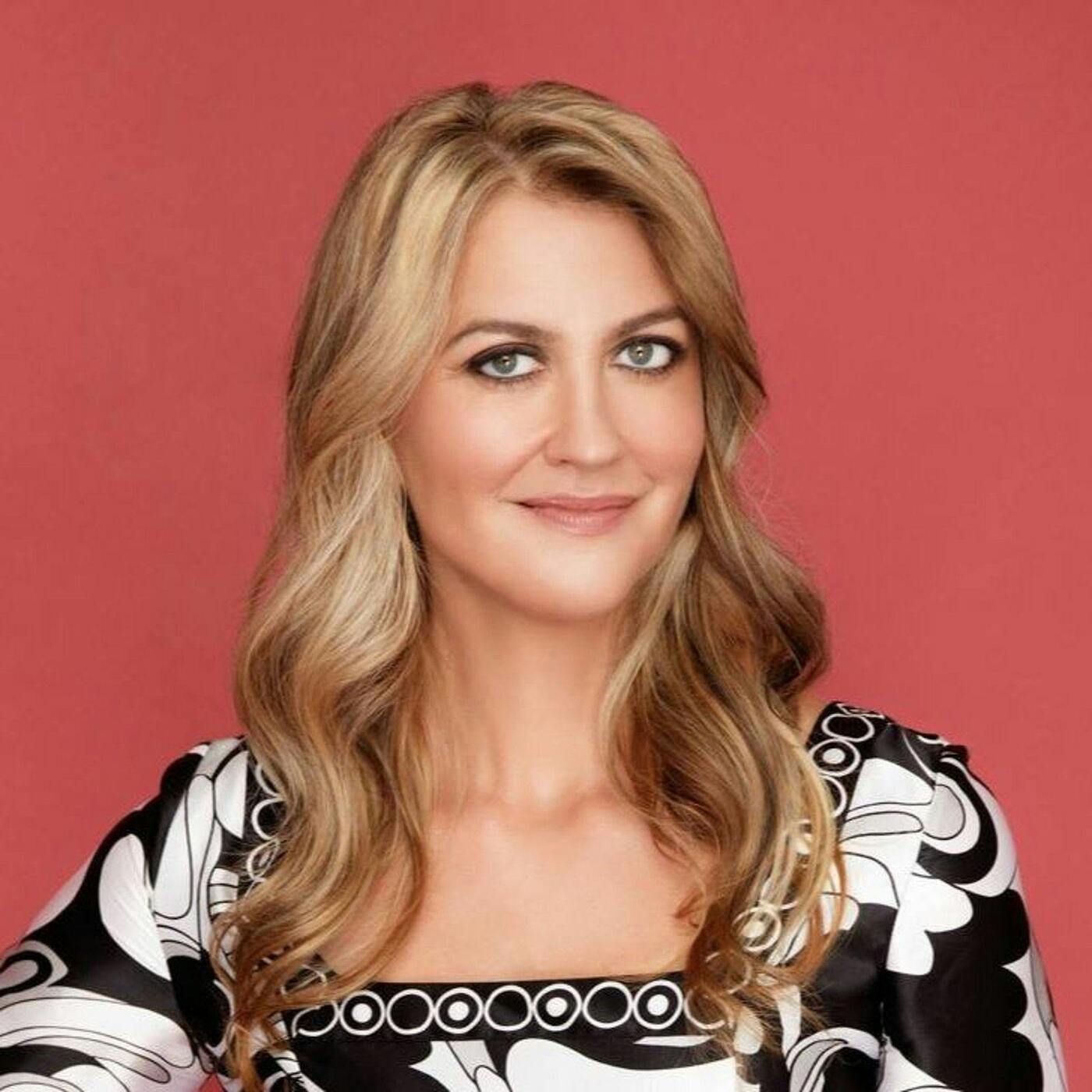 Ep. 163 - Maggie Rowe, Actress and Author of Sin Bravely