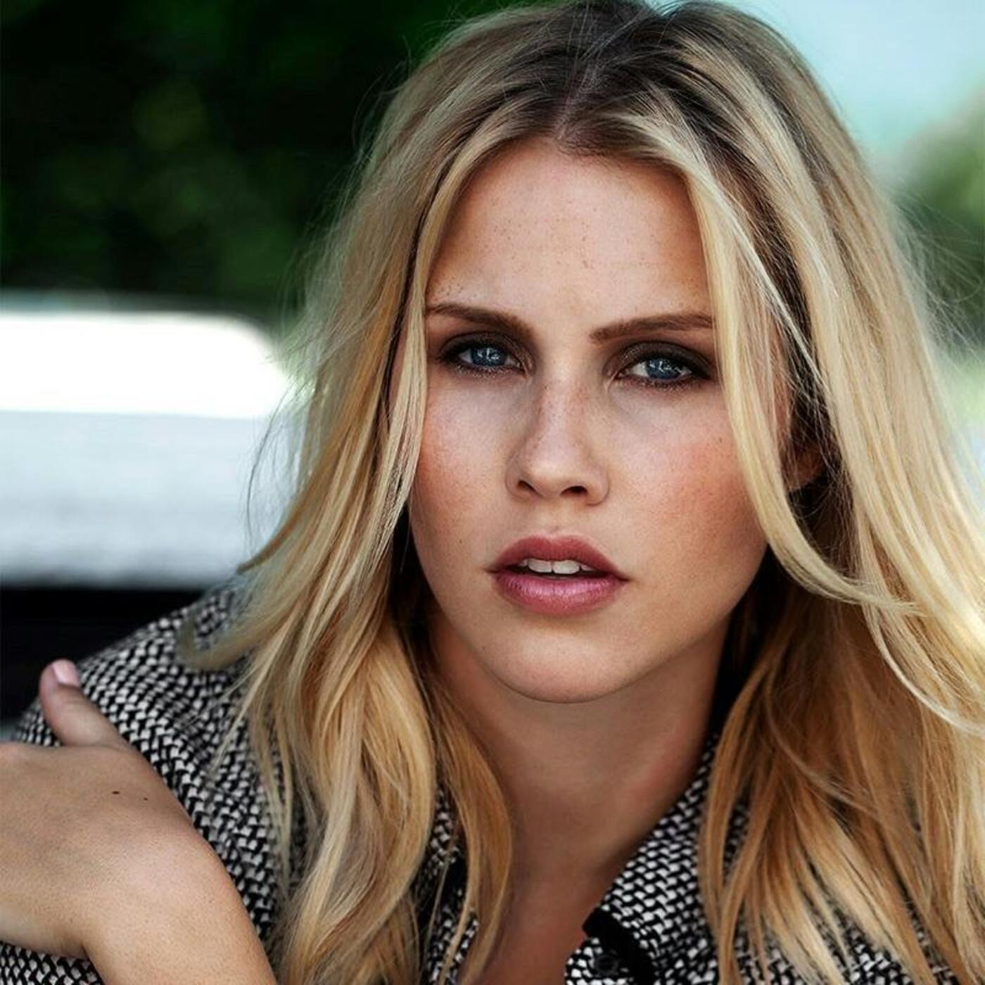 Ep. 105 Claire Holt - Pregnancy