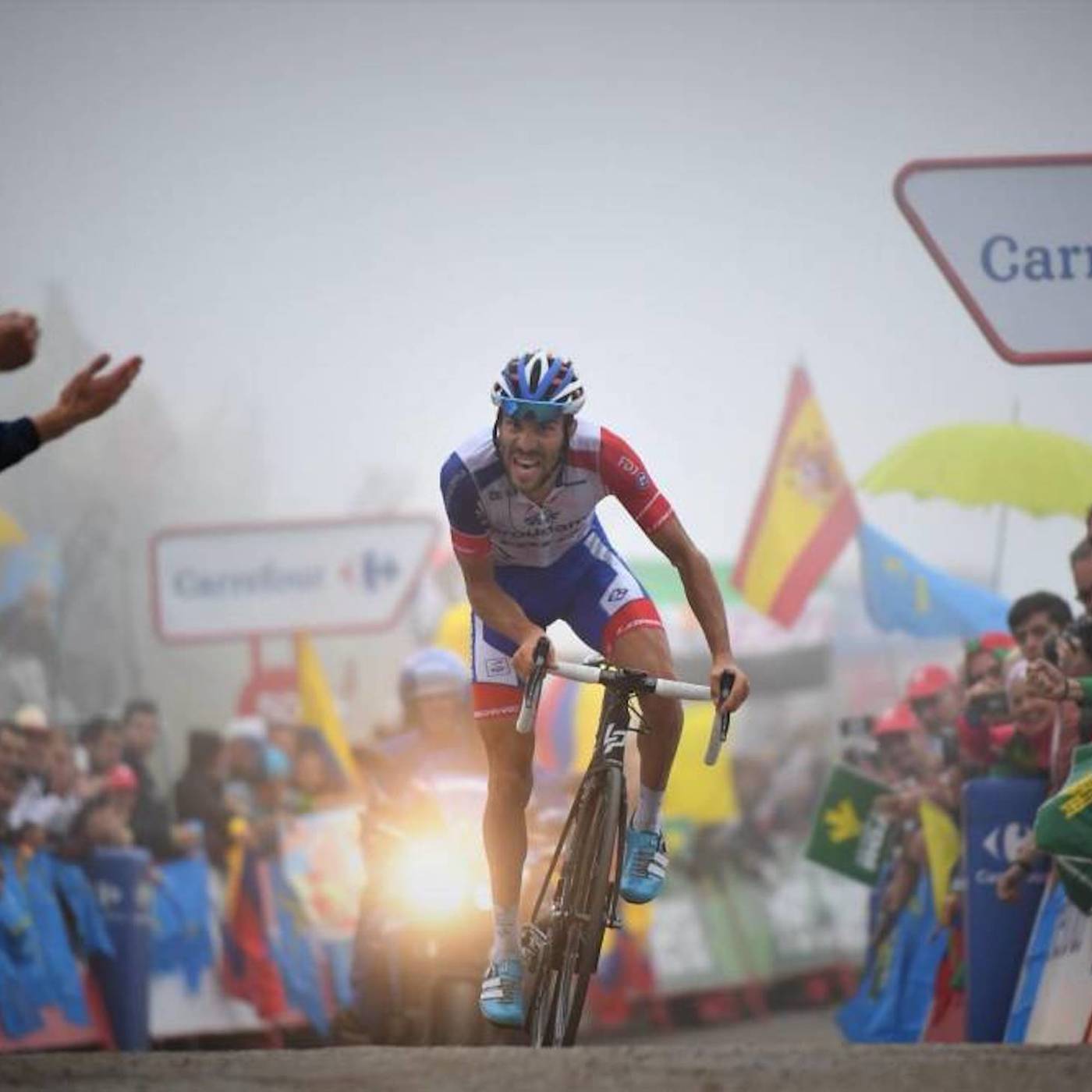 Etappe 15: Pinot wint op Lagos de Covadonga