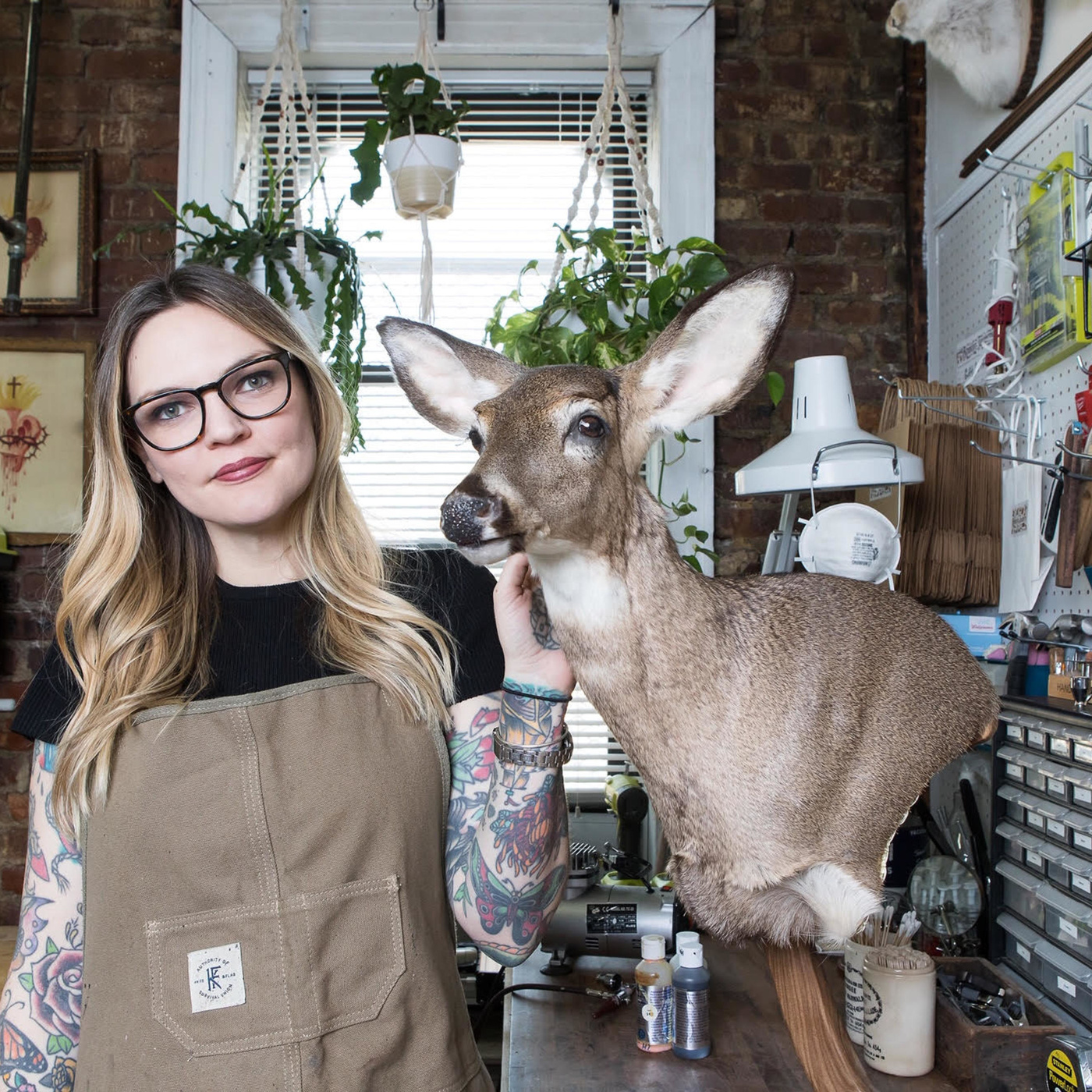 Episode 137: Taxidermy or how to make it last
