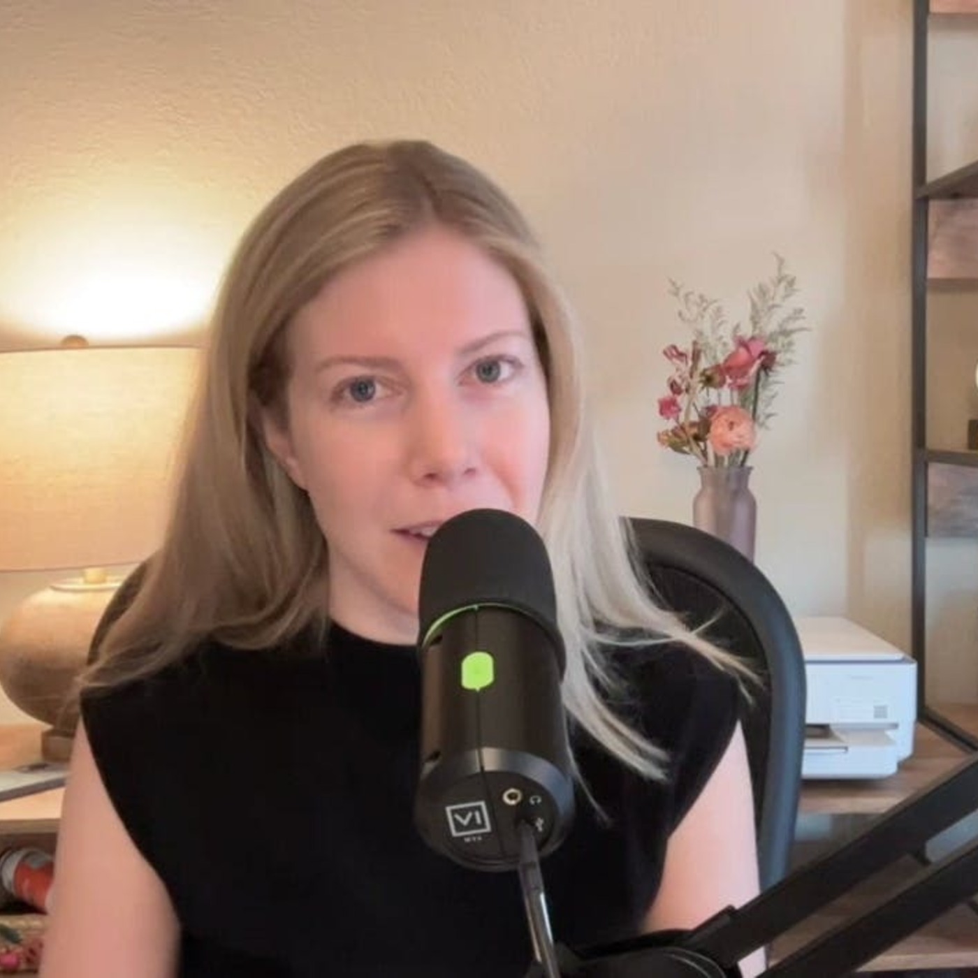 Carolyn Bessette Kennedy: What the Hulu Show Got Wrong (and Right) episode artwork